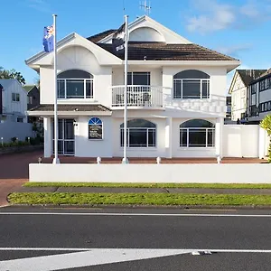 4* Motel Lakeside